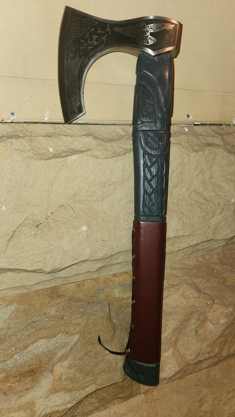 Customer photo review of Ravens Edge Viking Axe