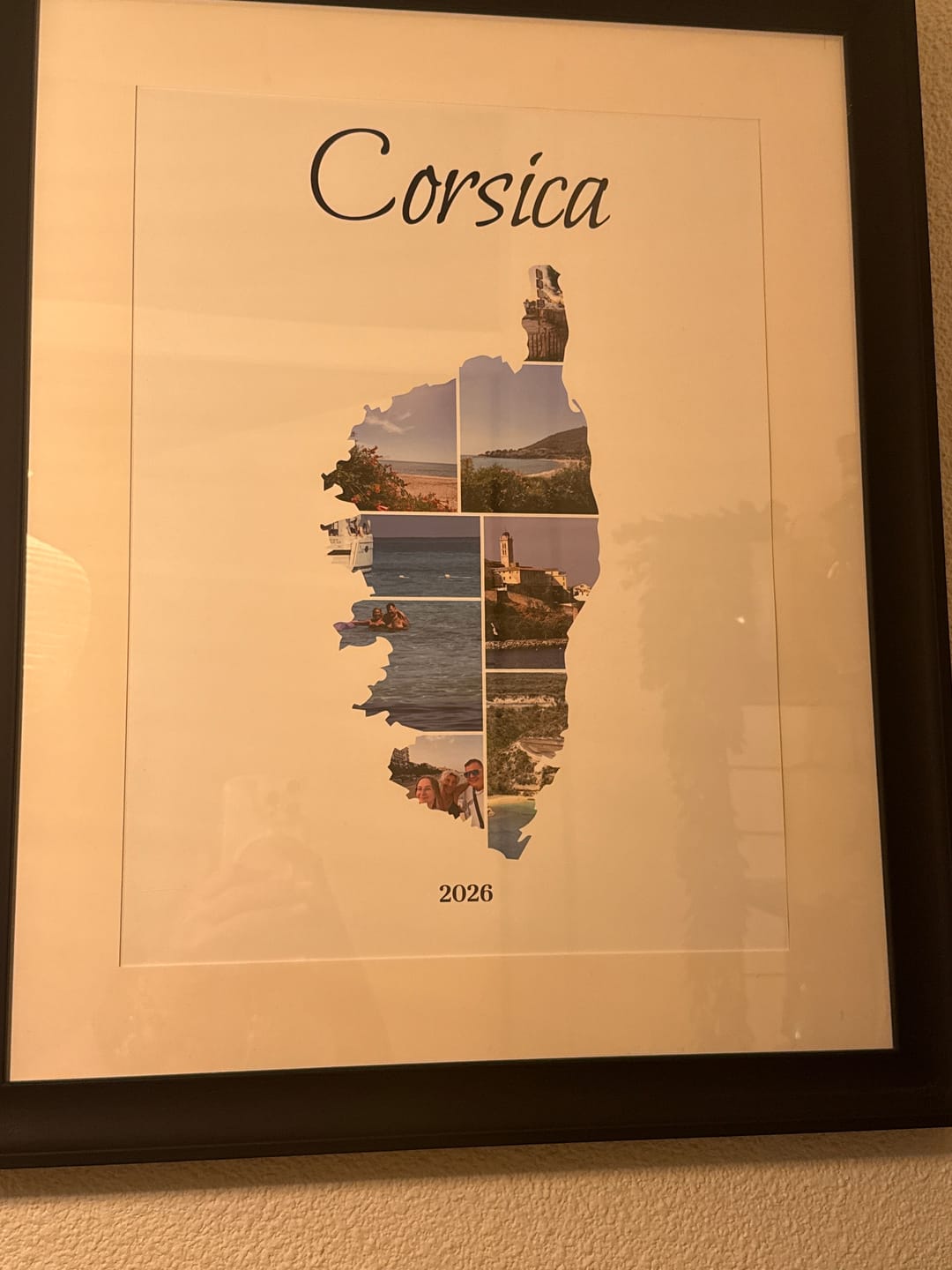 Customer photo review of Gepersonaliseerde reisposter - Foto collage in vorm van continent of land