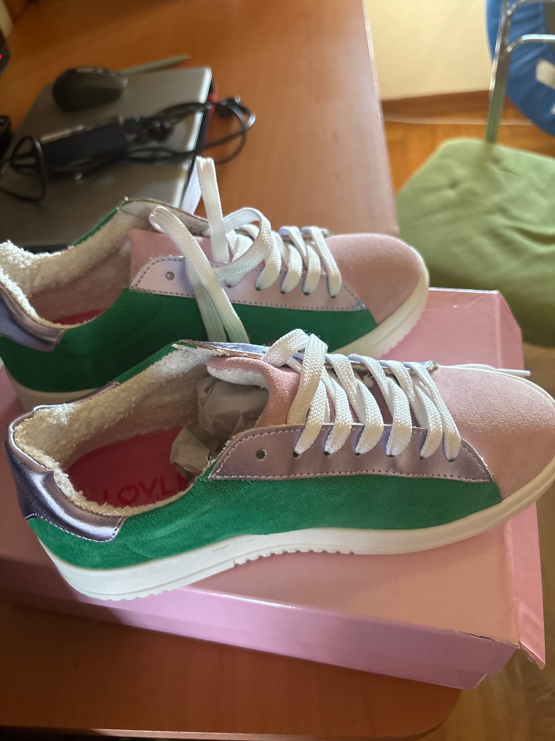 Customer photo review of MYSTERY 📦 BOX SCARPA DONNA [25€]