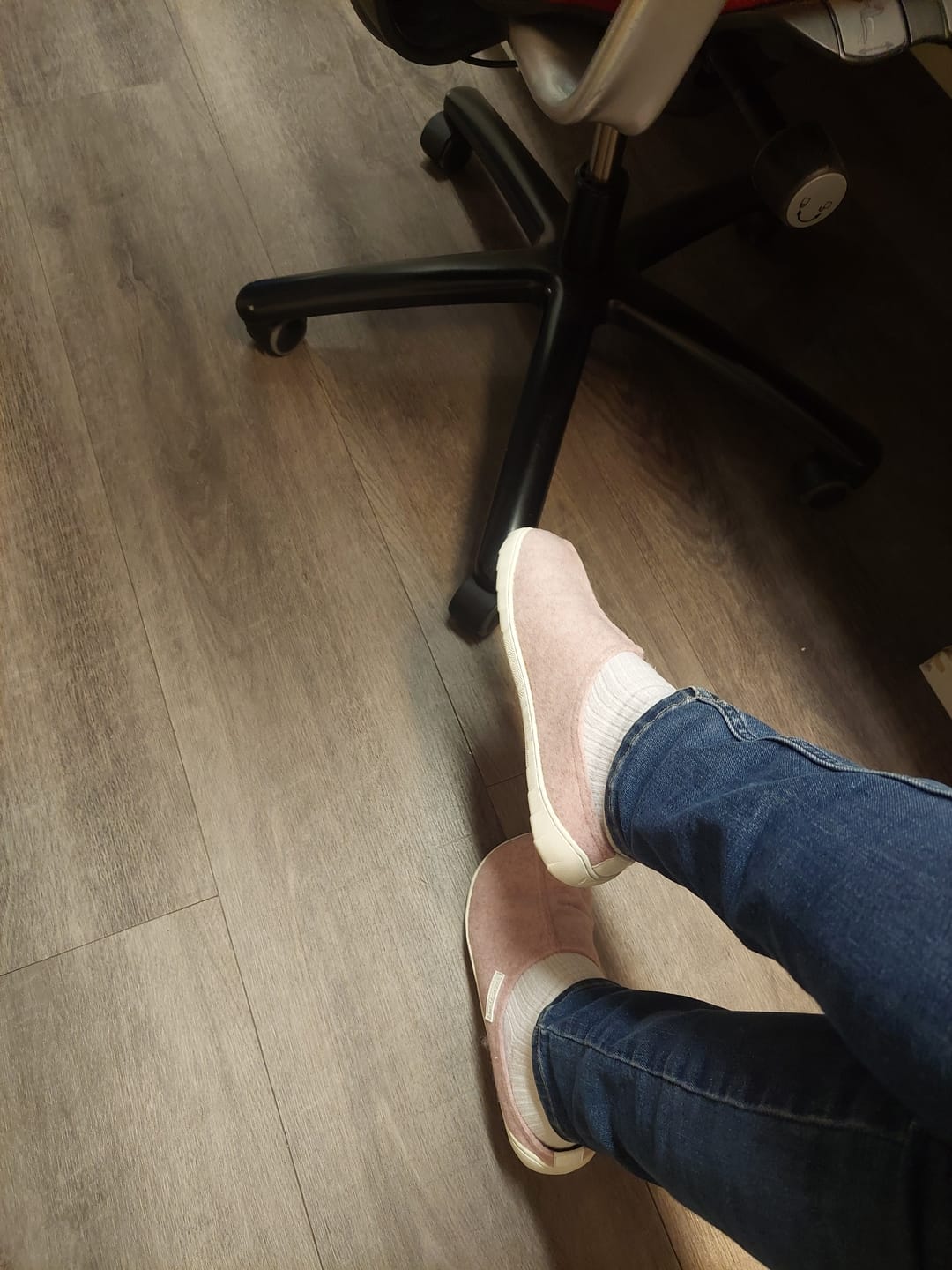 Customer photo review of Vaistoa Toive | Felt Barefoot Slippers