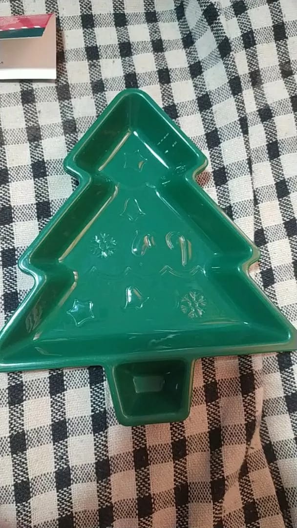 Customer photo review of Kit 3 Pratos de Natal Decorativos Árvore