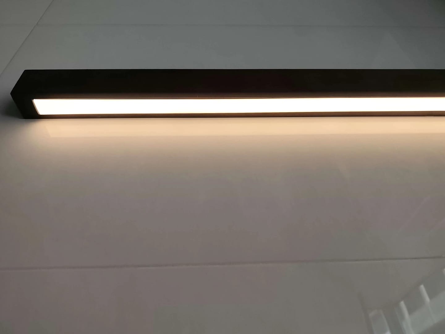 Customer photo review of Japanese-style Wooden Long Strip Wall