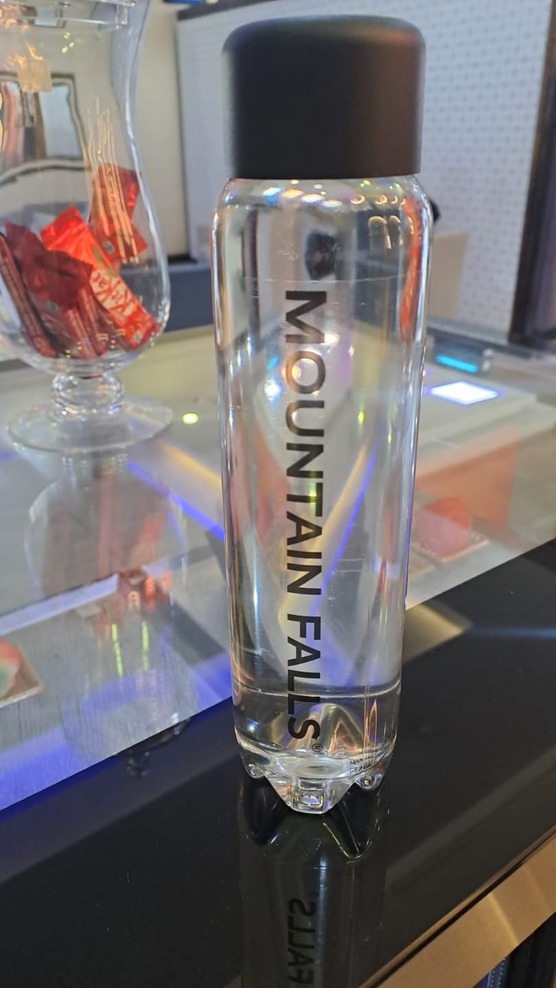 Customer photo review of Signature PET 500ml - Still Mineral Water