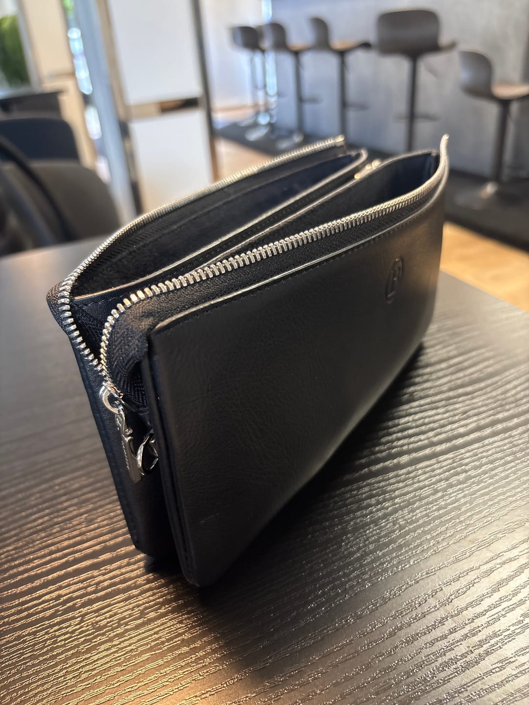 Customer photo review of Belluvi Duo Pouch