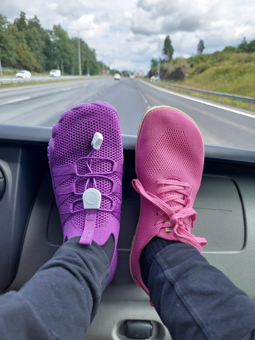 Customer photo review of Vaistoa Iloa | Knitted Barefoot Sneakers