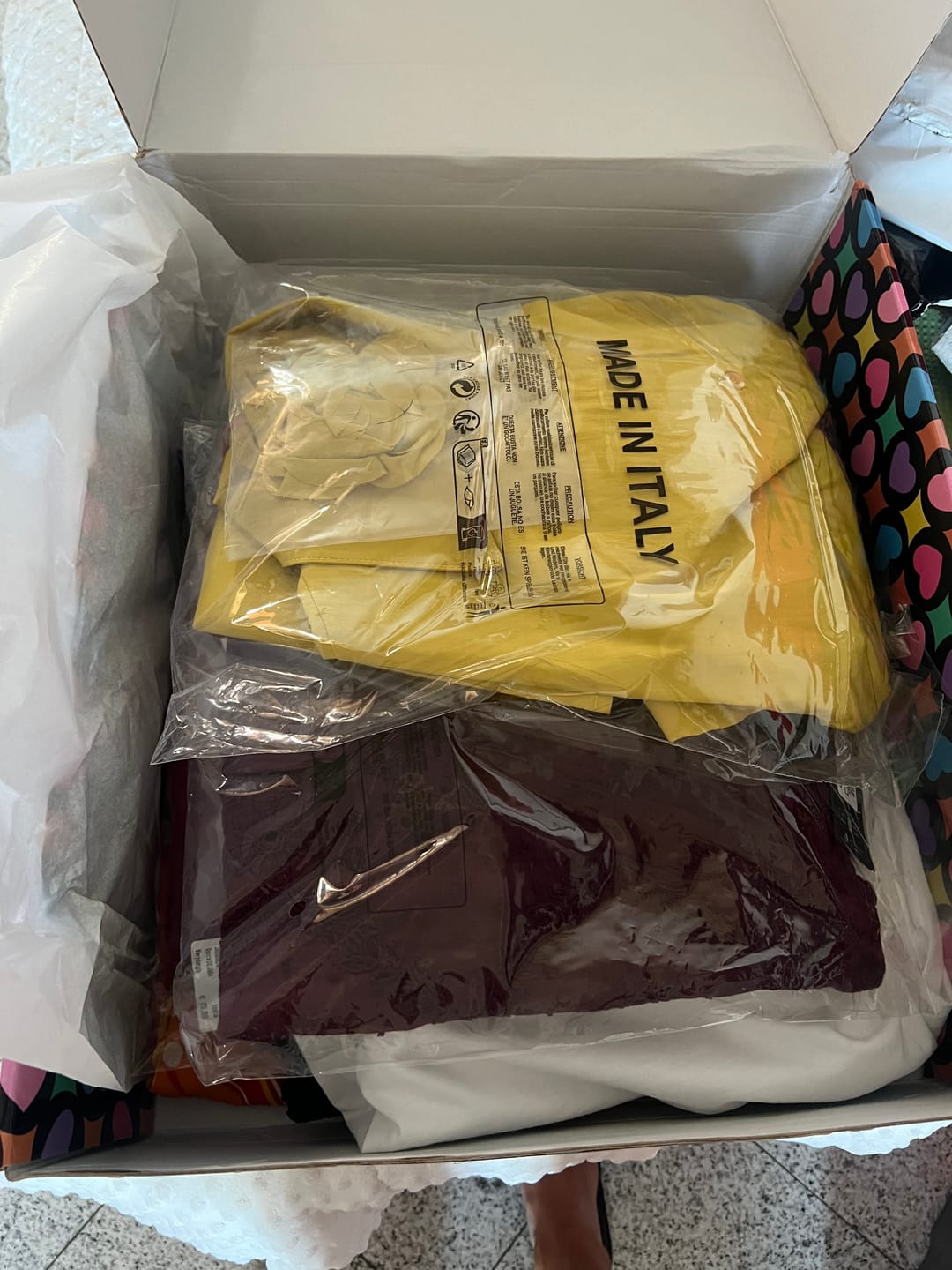 Customer photo review of MYSTERY 📦 BOX ABBIGLIAMENTO E ACCESSORI DONNA [€79]