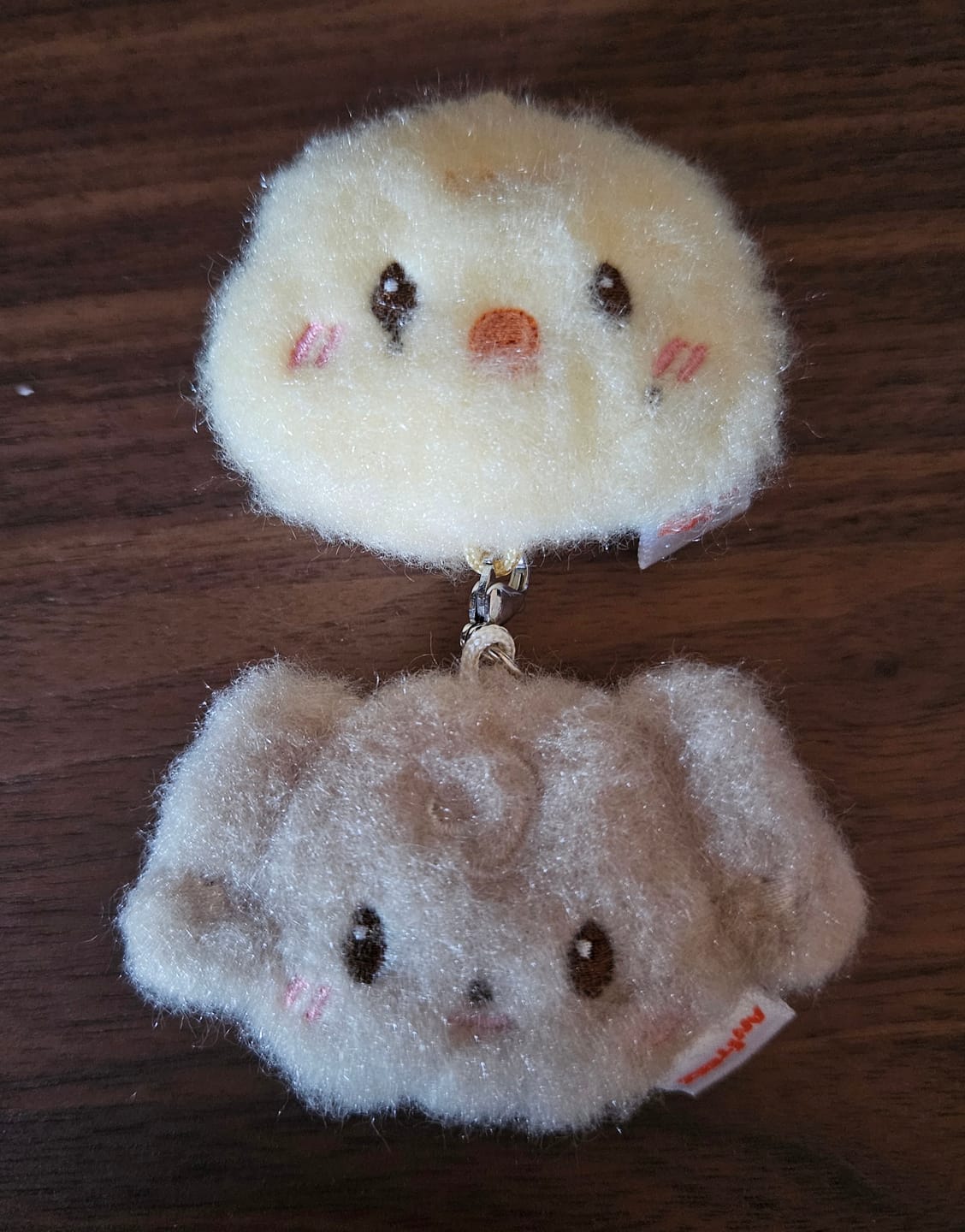 Customer photo review of ATEEZ - ANITEEZ IN COLOR POP UP OFFICIAL MD LINKABLE FACE KEYRING (RANDOM)