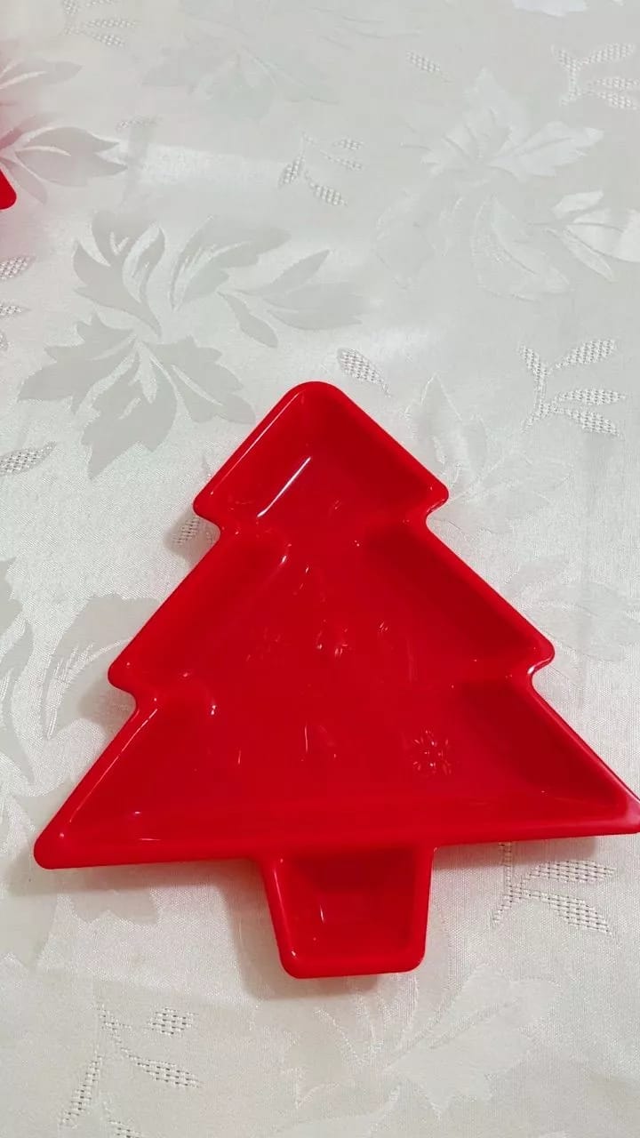 Customer photo review of Kit 3 Pratos de Natal Decorativos Árvore