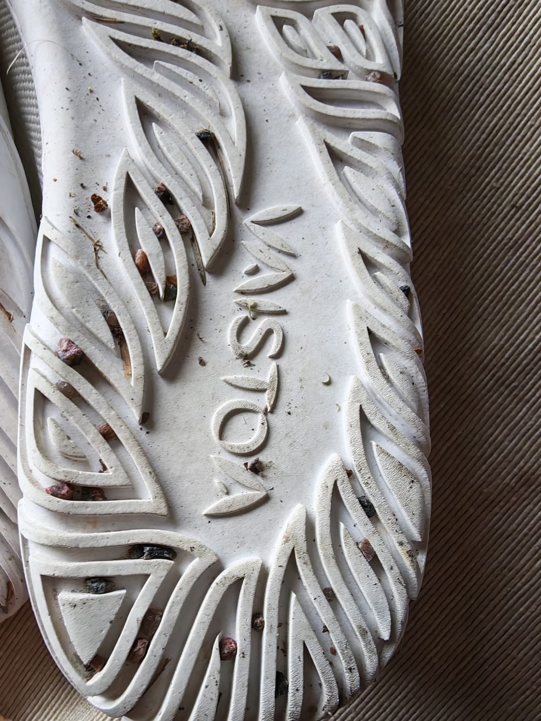 Customer photo review of Vaistoa Iloa | Knitted Barefoot Sneakers