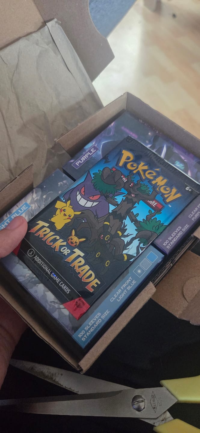 Customer photo review of Baba Sleeves Matte Purple – 100 Standard Size Lila Hüllen für Pokémon, MTG, One Piece & Riftbound (66×91 mm)