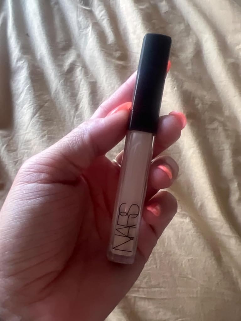 Customer photo review of Nars Radiant Creamy Concealer, 0.22 Ounce