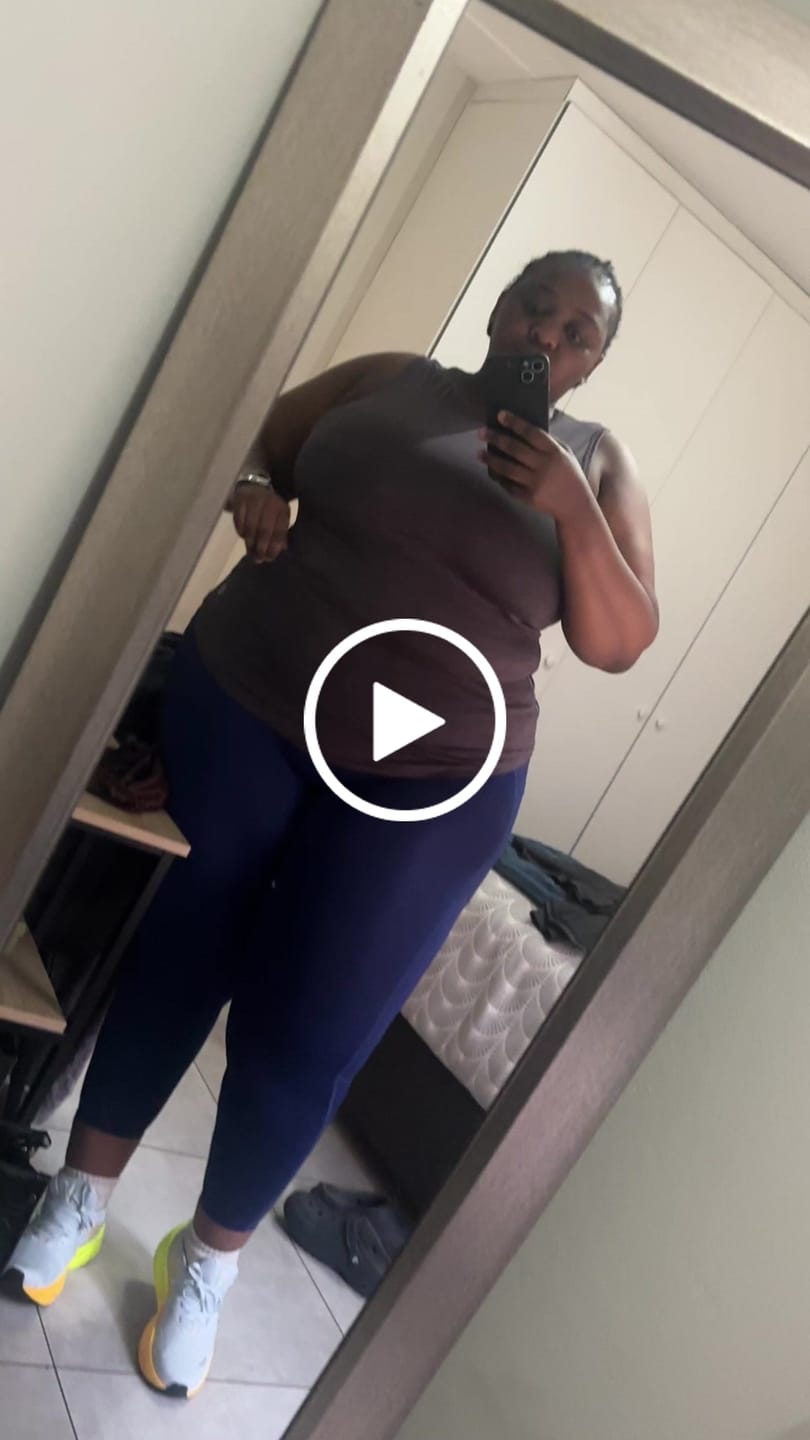 Customer video review of Women's V-shaped High Waist Pocket Gym Leggings