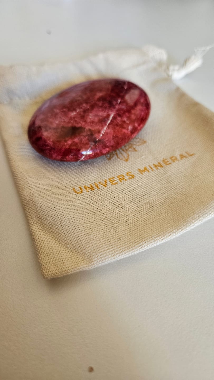 Customer photo review of Thulite - Galet