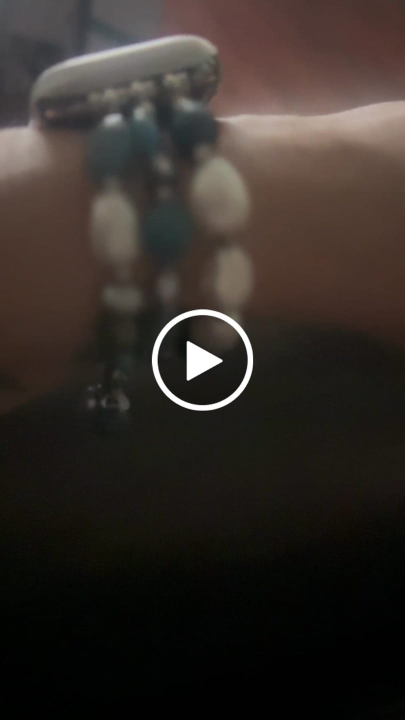 Customer video review of Bohemian Frost Stretch Apple Watch Strap