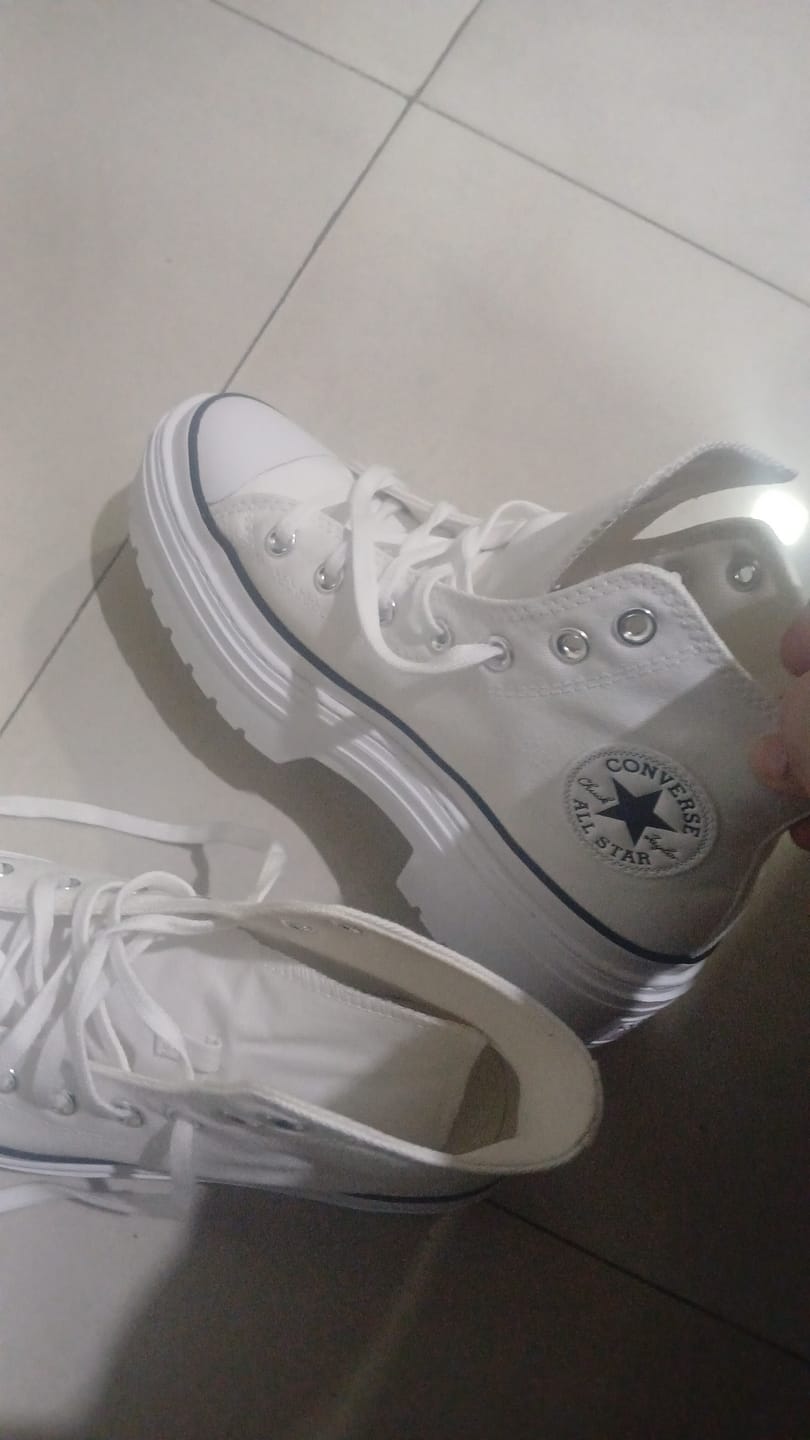 Customer photo review of Zapatillas Converse Tacon Chuck Taylor Lugged Hell Hi Platforma Blancas