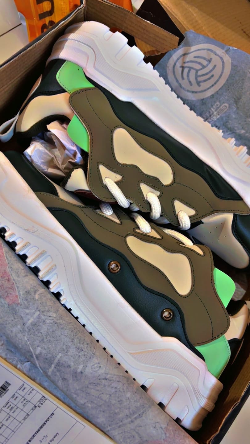 Customer photo review of OG TerraForge - OLIVE:WHITE / UK-09
