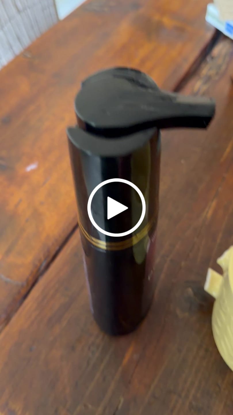 Customer video review of Instant Dye Shampoo