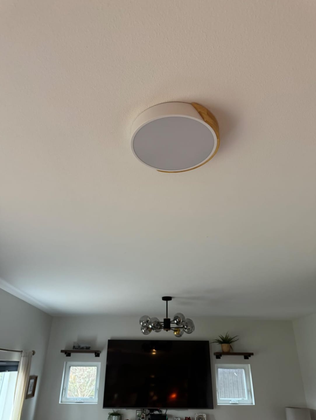 Customer photo review of Sol Delos Wooden LED Ceiling Light | Ultra-Thin Flush Mount Timber Lamp for Living Room