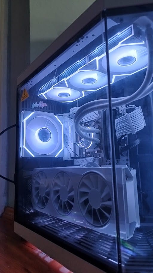 Customer photo review of Nollie FAN GC140 ARGB 140mm Fans 34LED Cooling Fan Modular Stackable Splicing PWM Silent