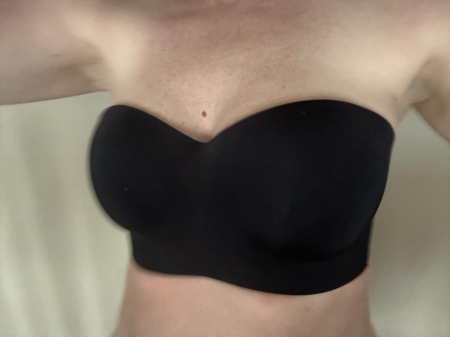 Customer photo review of Seamless Strapless Lift Bra