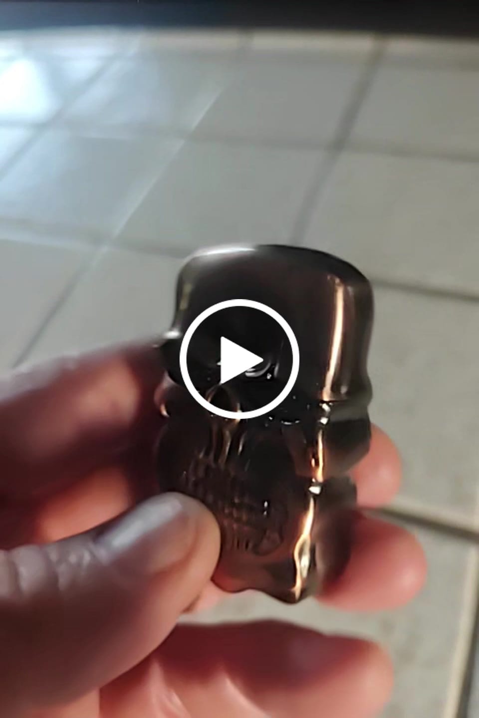Customer video review of Skull Lighter (NEW)