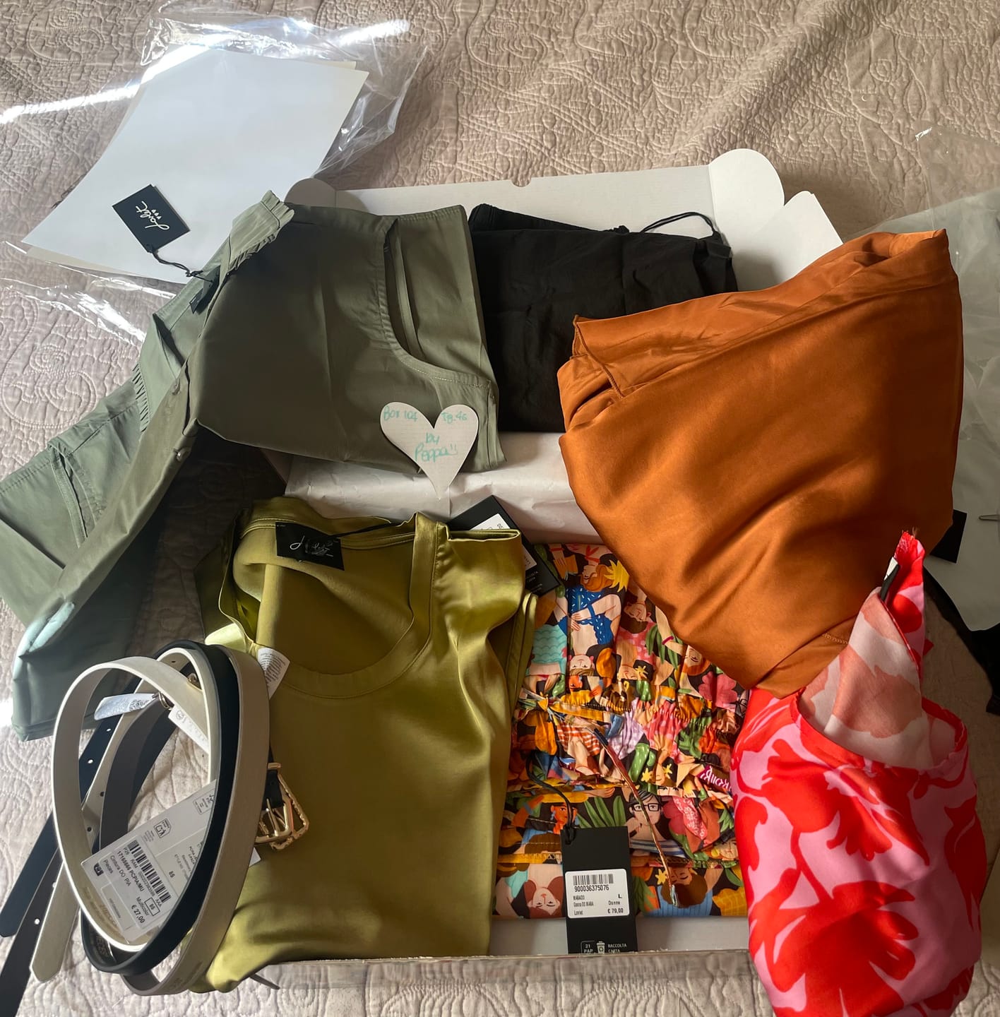 Customer photo review of MYSTERY 📦 BOX ABBIGLIAMENTO E ACCESSORI DONNA [€79]