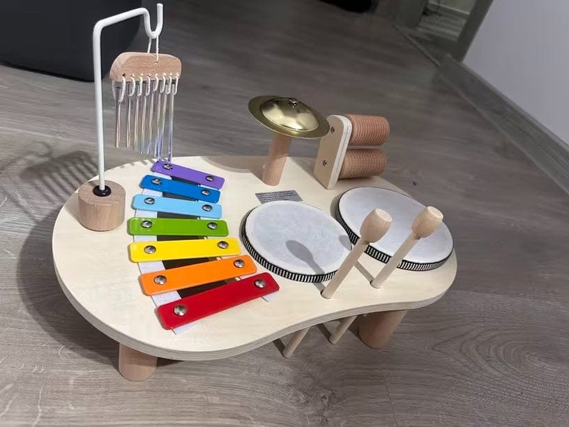 Customer photo review of Playbino Holz Musiktisch Kinder | Xylophon Trommel Becken 5 Instrumente ab 1 Jahr