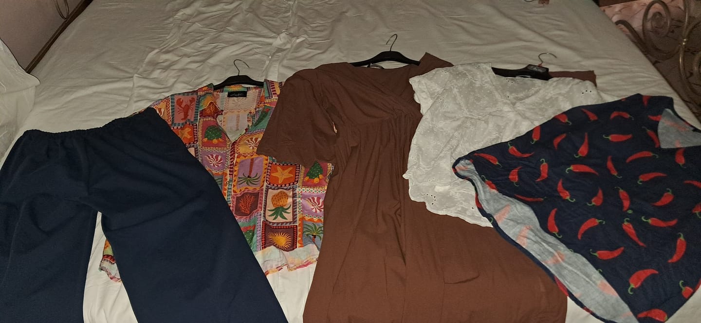 Customer photo review of MYSTERY 📦 BOX ABBIGLIAMENTO E ACCESSORI DONNA [€79]