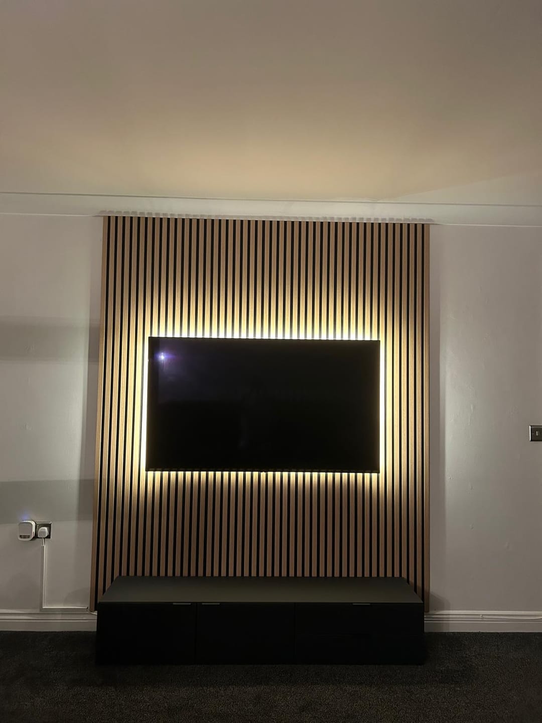 Customer photo review of Premium 3 Sided Wall Panels - 240cm x 60cm (Multiple Colours)