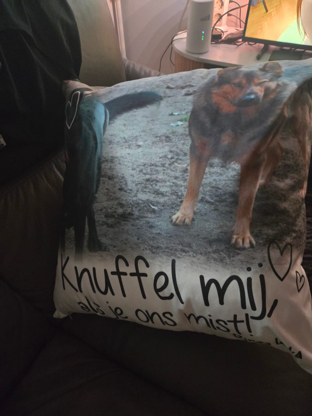 Customer photo review of Knuffel mij als je me mist - Gepersonaliseerde kussen