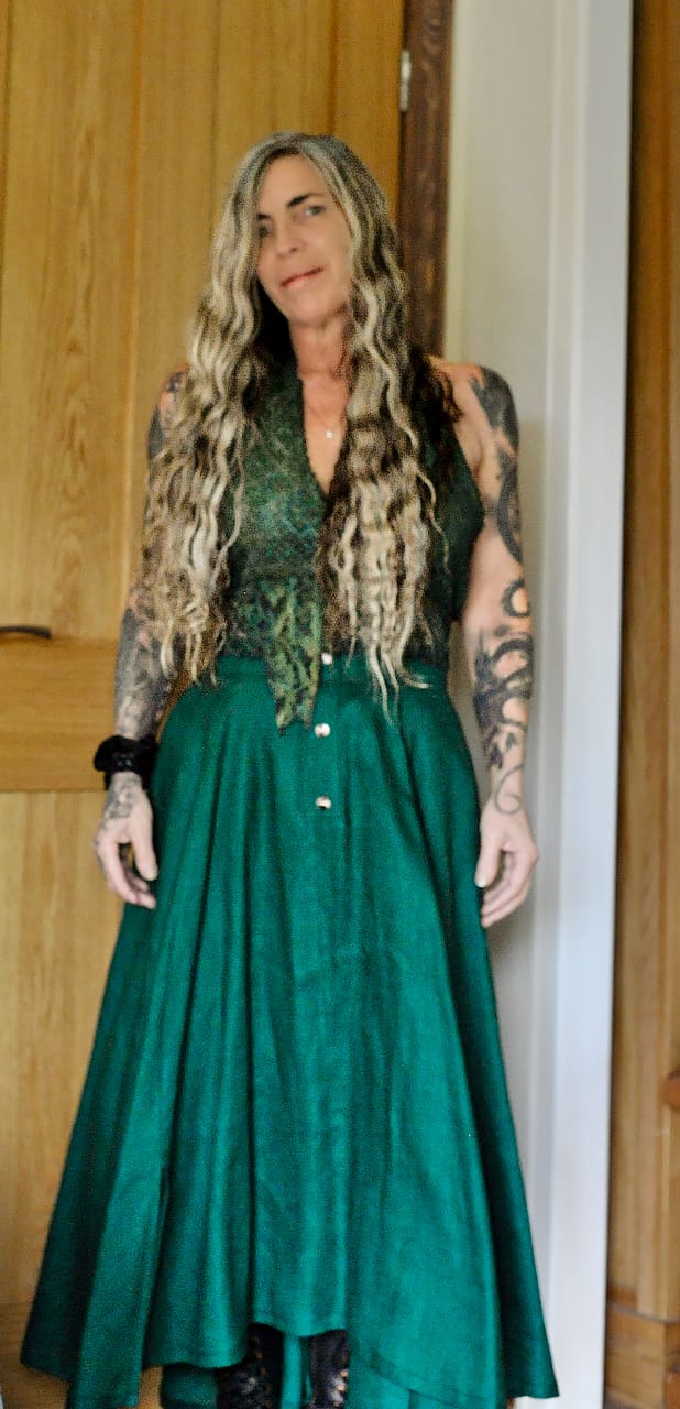 Customer photo review of Green Linen Cotton Maxi Skirt - High-Waisted with Side Slit 5719