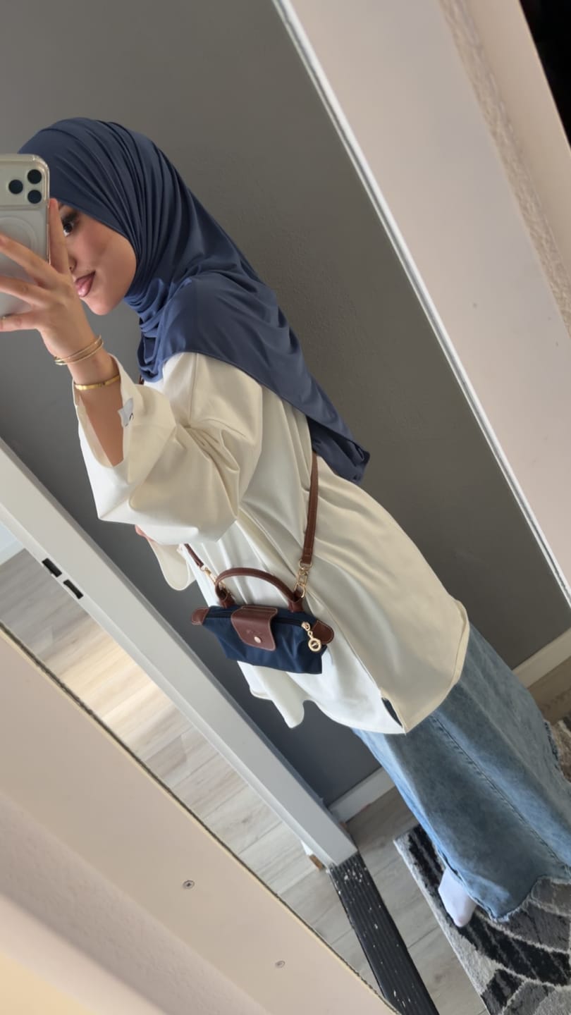 Customer photo review of Oversized Long-sleeved T-shirt - Off White