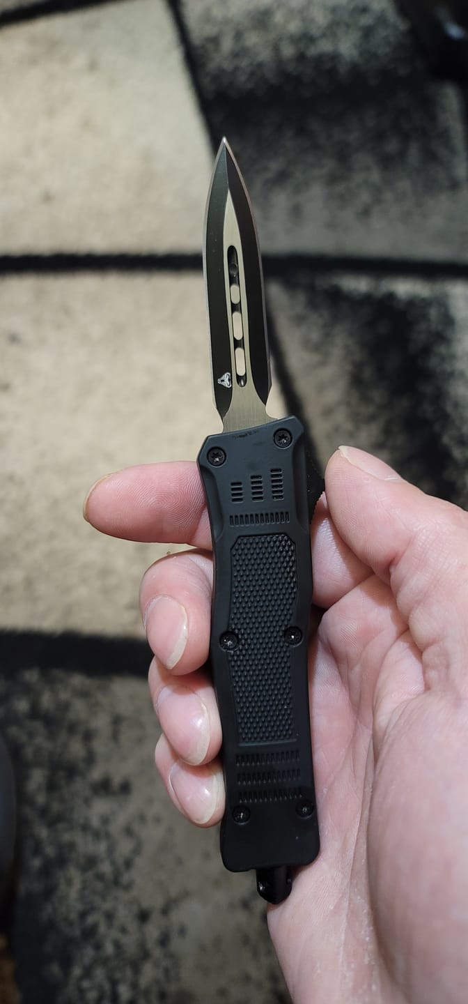 Customer photo review of Small Black Phantom D/A OTF (Multiple Blade Styles Available)
