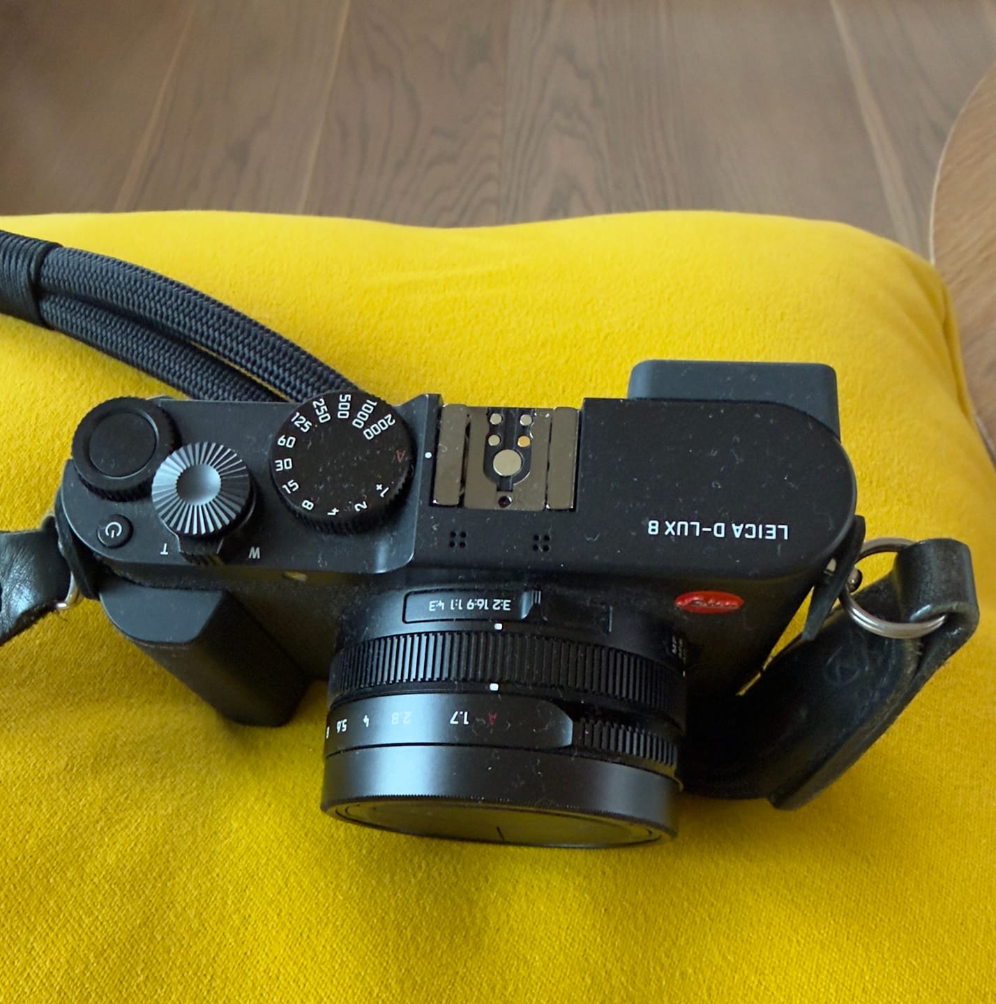 Customer photo review of Air Clicker – Soft Release Button (Titanium Black Matte)