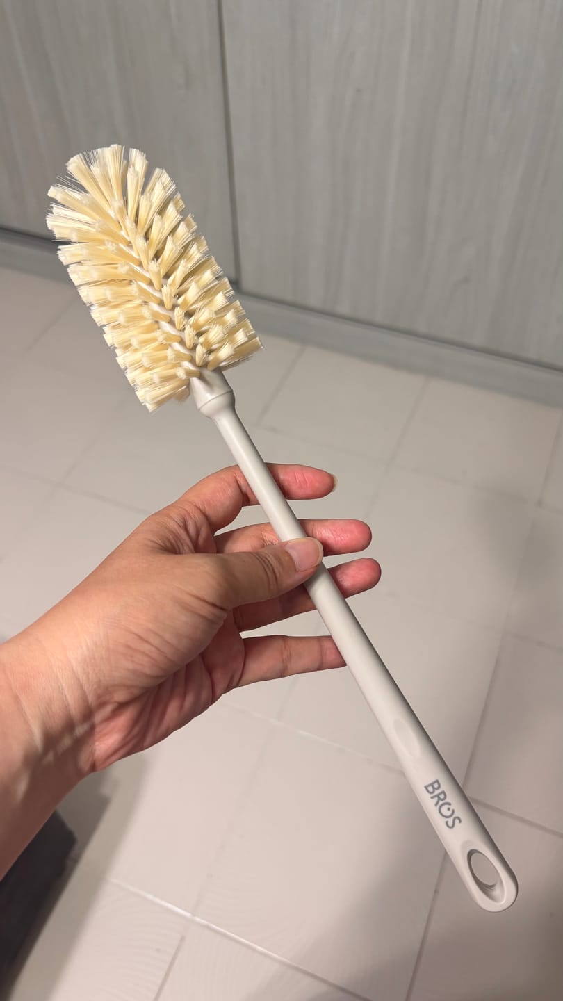 Customer photo review of CLEANING BRUSH 3.0 - NEO BEIGE