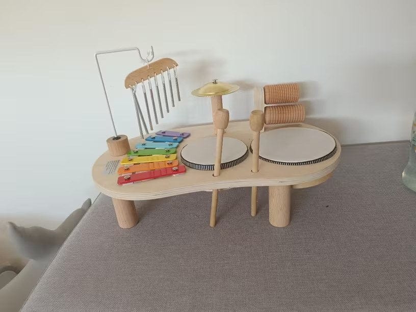 Customer photo review of Playbino Holz Musiktisch Kinder | Xylophon Trommel Becken 5 Instrumente ab 1 Jahr
