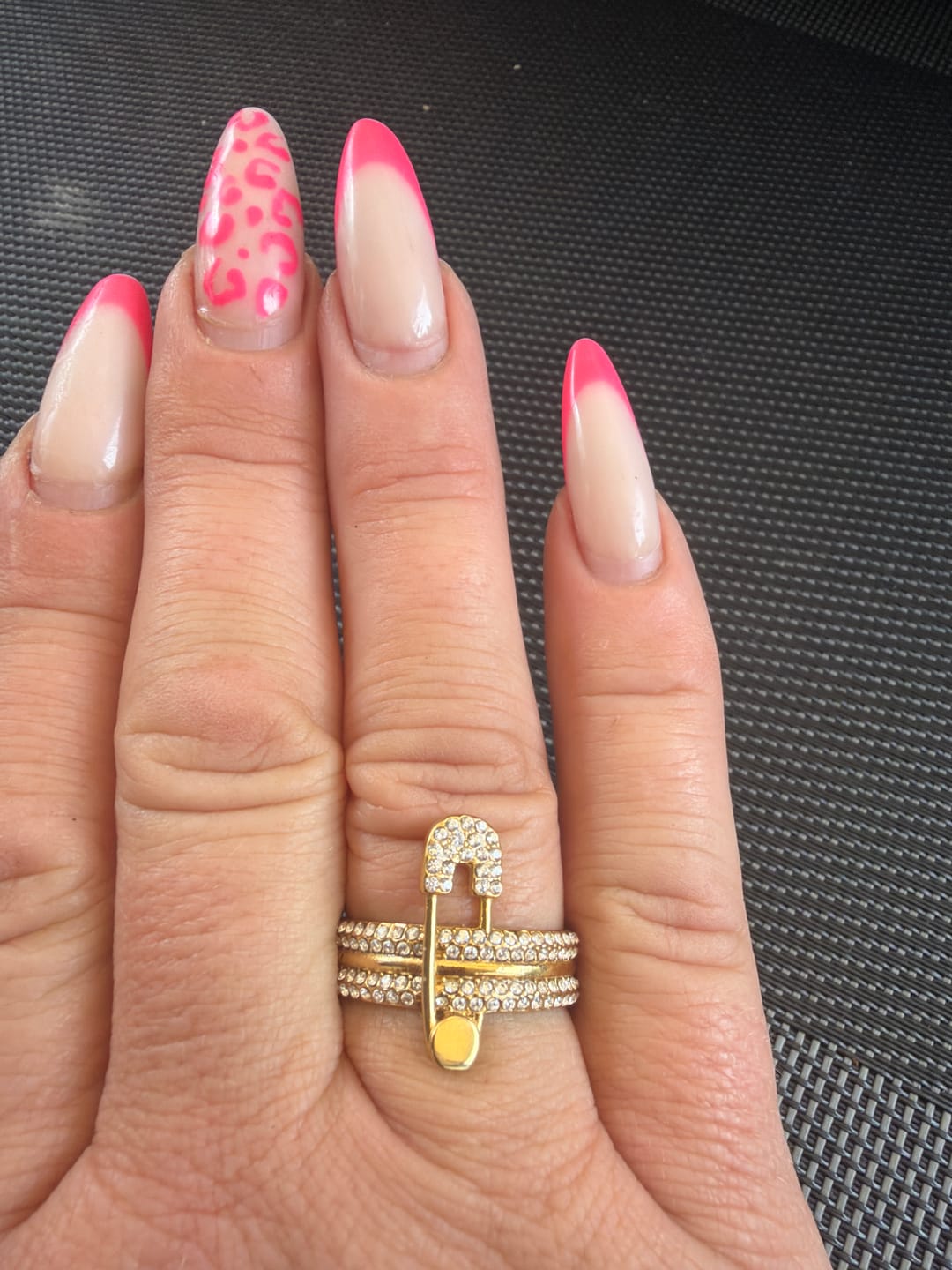Customer photo review of Pave Flow Safety Ring 14K Vergoldung