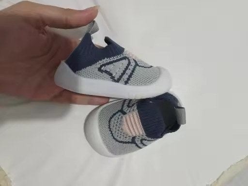 Customer photo review of Playbino ComfySteps Print Antirutsch Baby Sneakers mit Motiv | Lauflernschuhe rutschfest atmungsaktiv waschbar