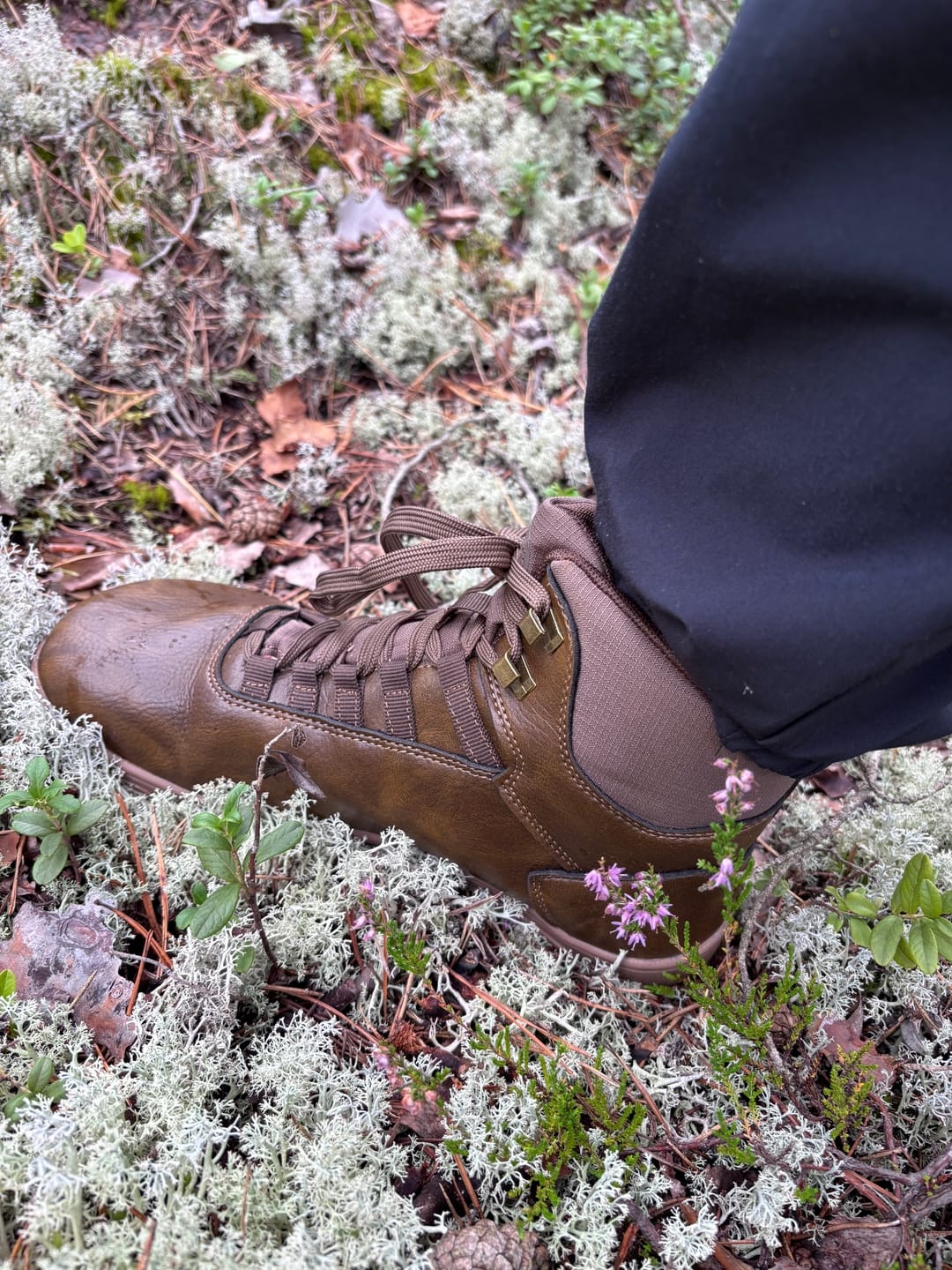 Customer photo review of Vaistoa Uoma 2 | Barefoot Trekking Boots