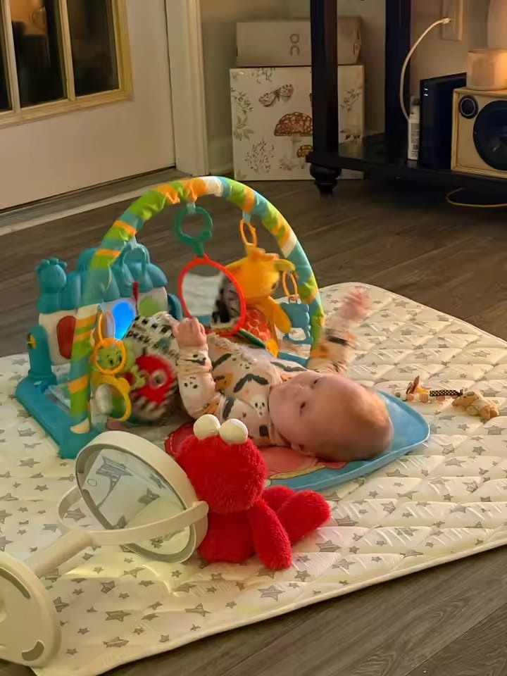 Customer photo review of Babygym mit Klaviermatte SoundSteps | Musikmatte Motorik Entwicklung Krabbeldecke