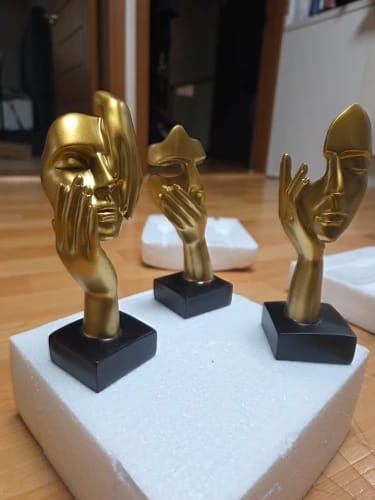 Customer photo review of Nordic Mask Resin Figurine