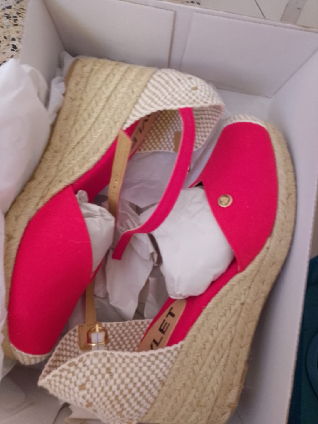 Customer photo review of MYSTERY 📦 BOX SCARPA DONNA [20€]