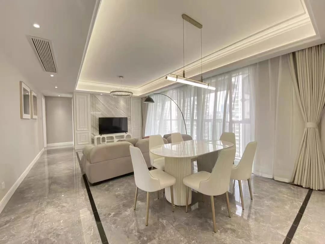 Customer photo review of Long Tube Dining Pendant