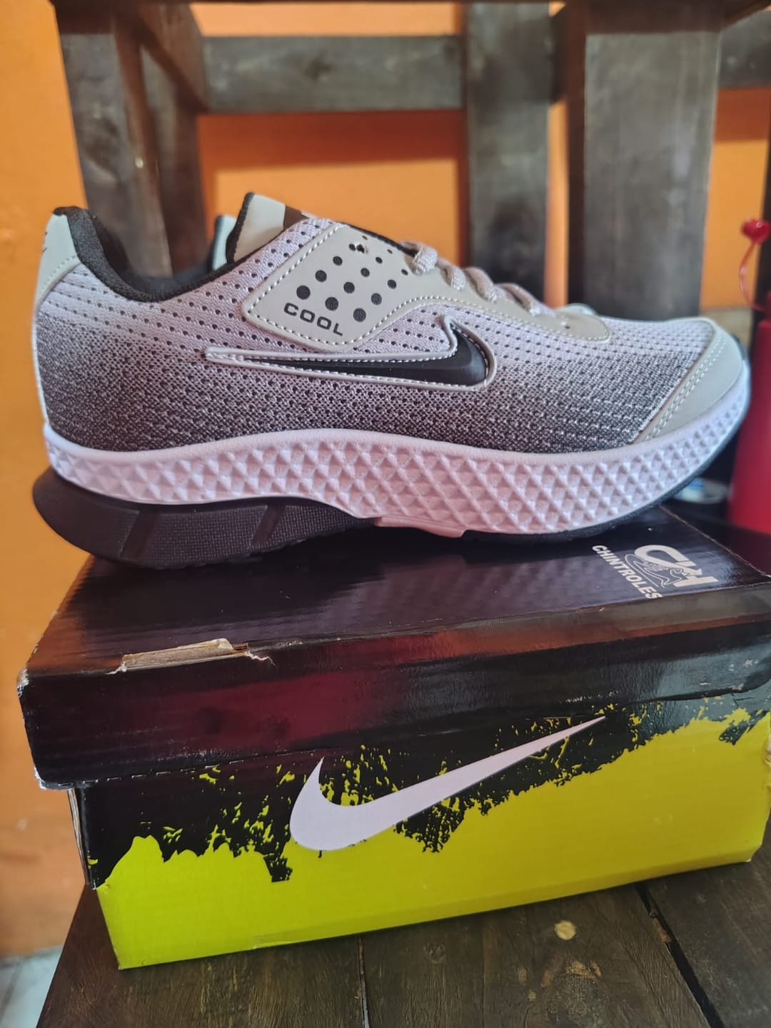 Customer photo review of Tenis 013 Plata Negro