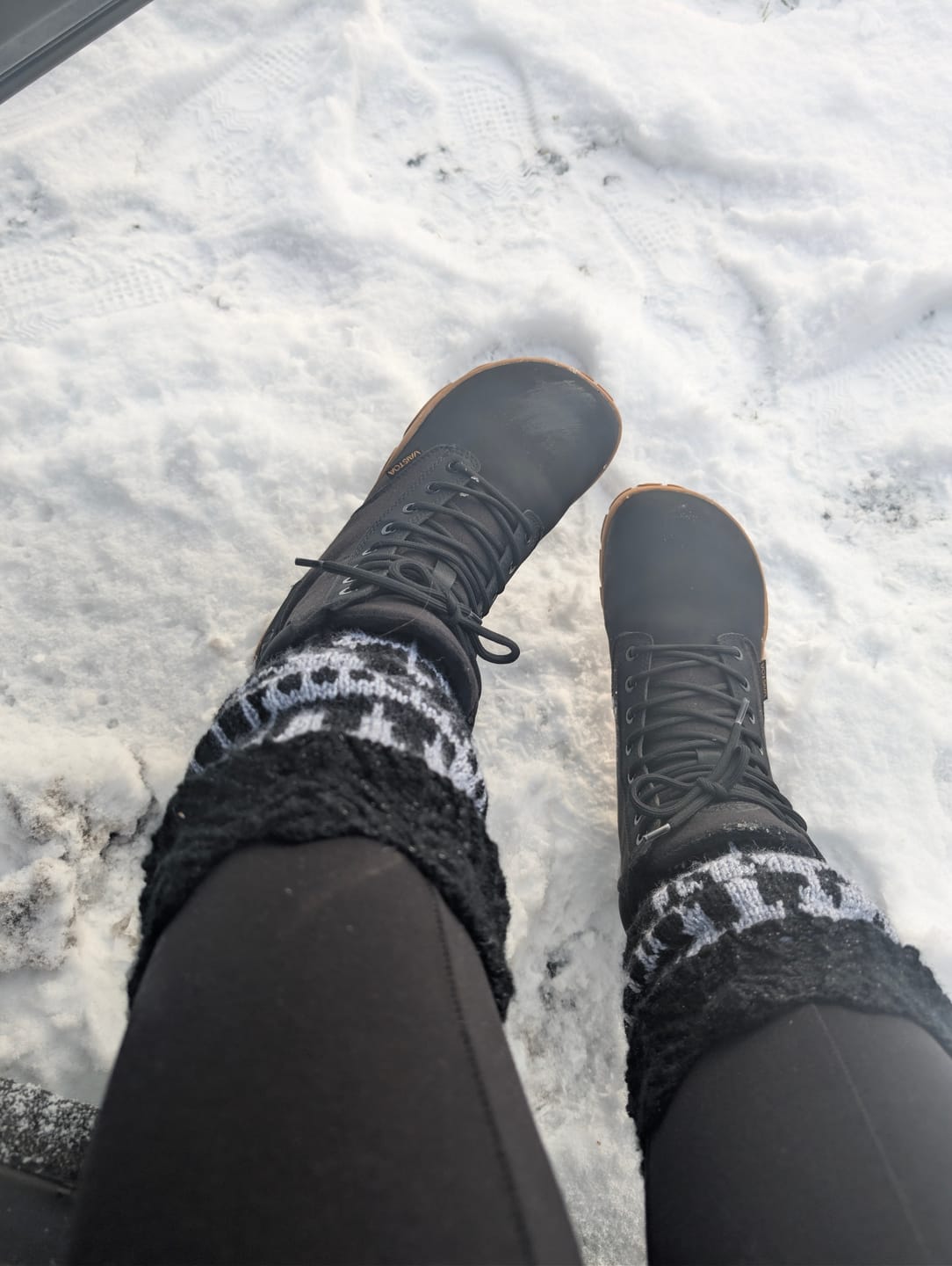 Customer photo review of Vaistoa Hurmos 2 | Casual Winter Barefoot Boots