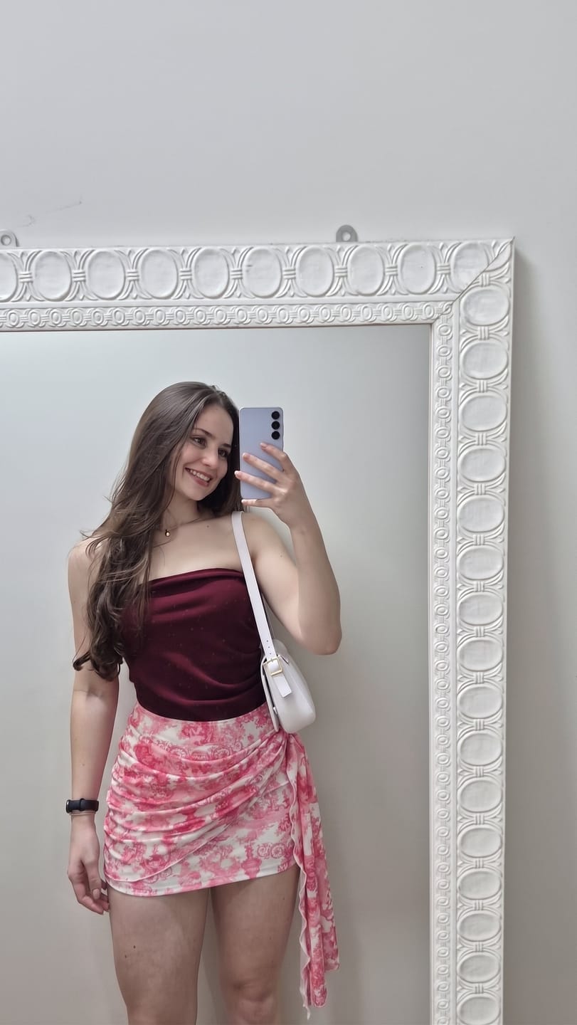 Customer photo review of Sarma Tarzı Desenli Mini Etek
