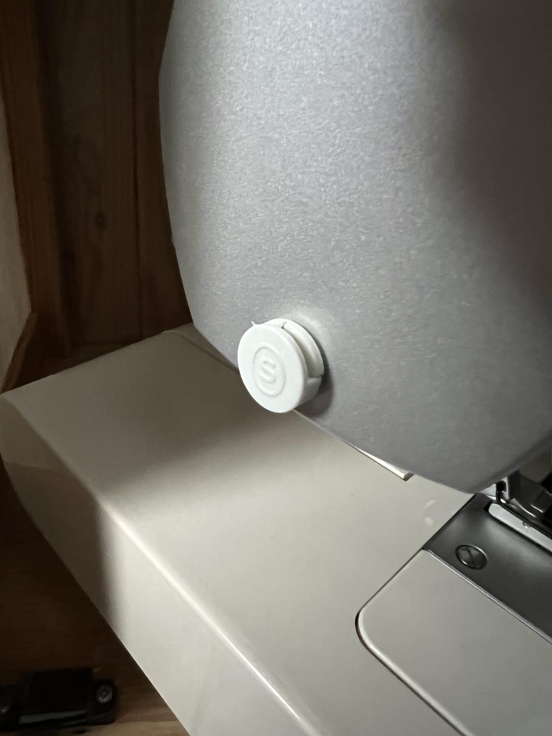 Customer photo review of Side Cutter Foot (Low Shank), Singer #555790