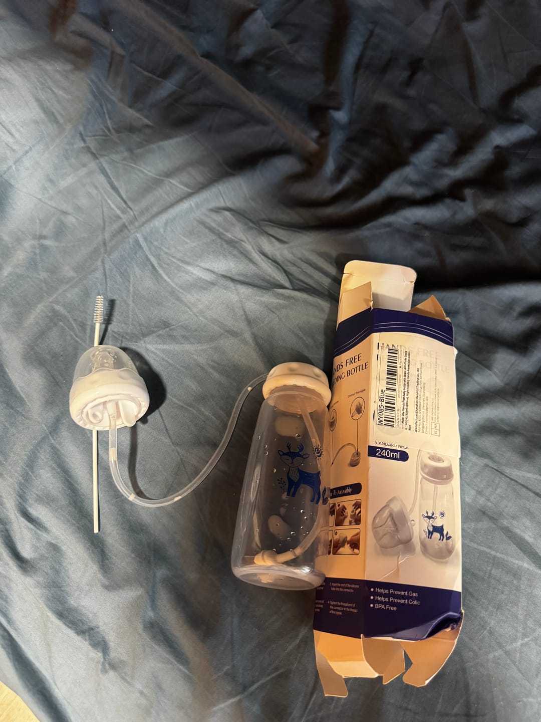Customer photo review of Biberón Manos Libres Anti-Cólicos 240ML