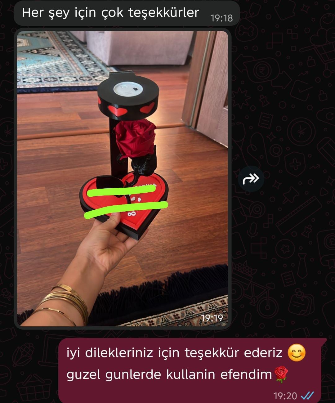 Customer photo review of Solmayan Gül Dekoratif Lamba | İsim Yazılı, Kalpli Seçenekler – Hevuli