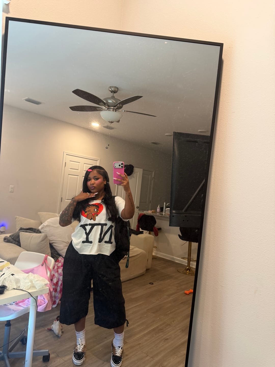 Customer photo review of I <3 NY OFF SHOULDER TEE